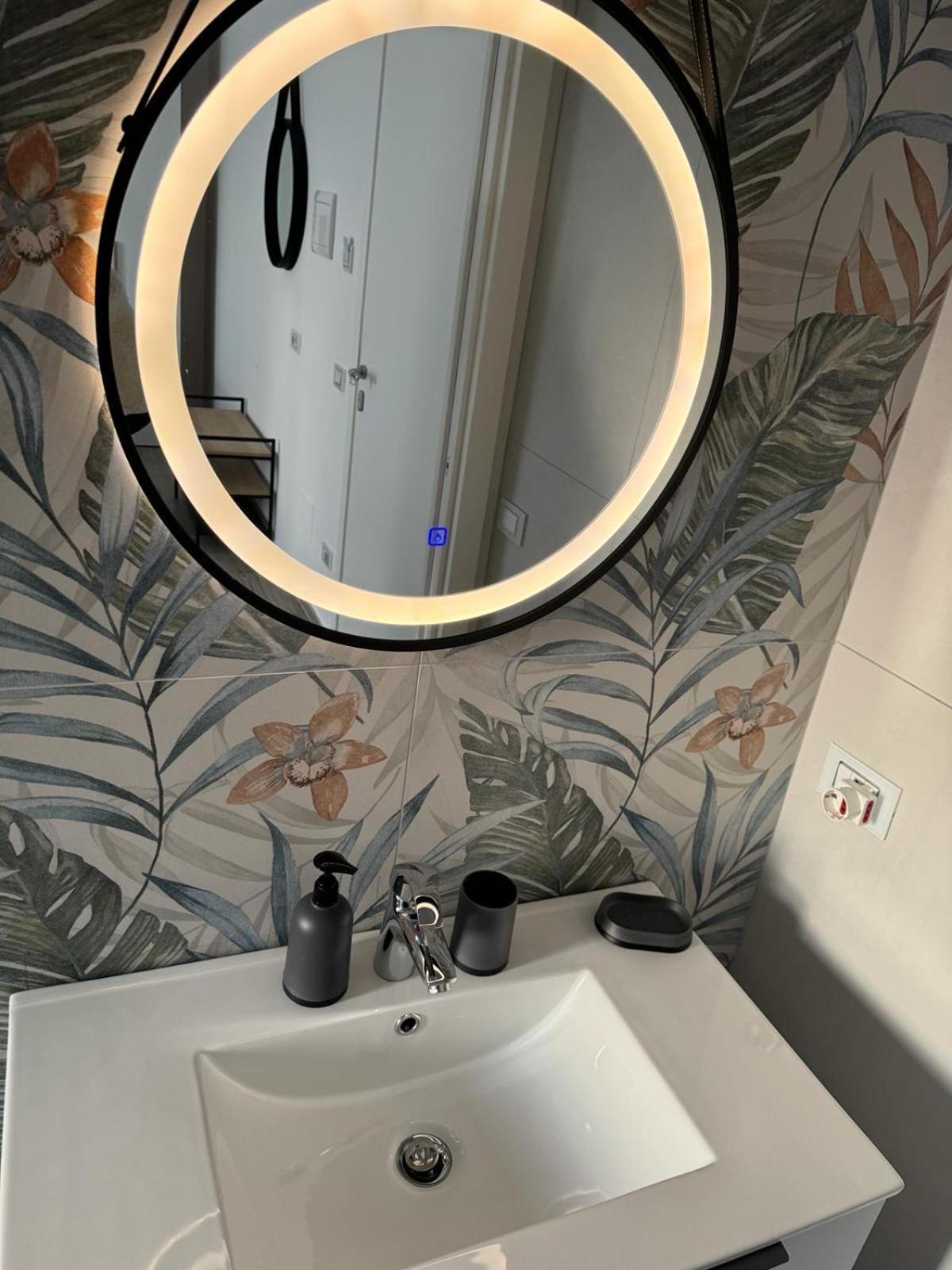 Bed and Breakfast Casa Al Mare Luxury Bari Esterno foto