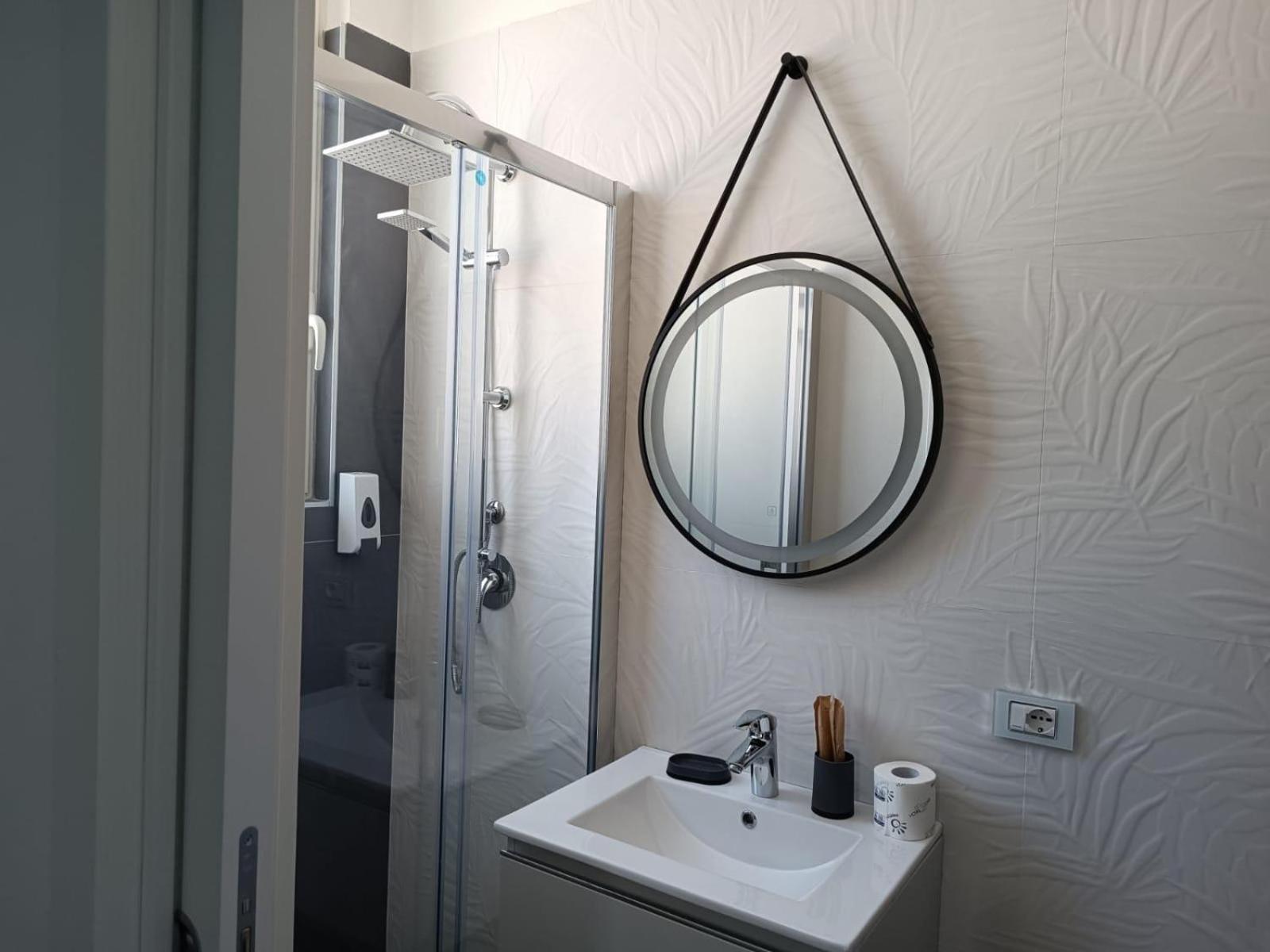 Bed and Breakfast Casa Al Mare Luxury Bari Esterno foto