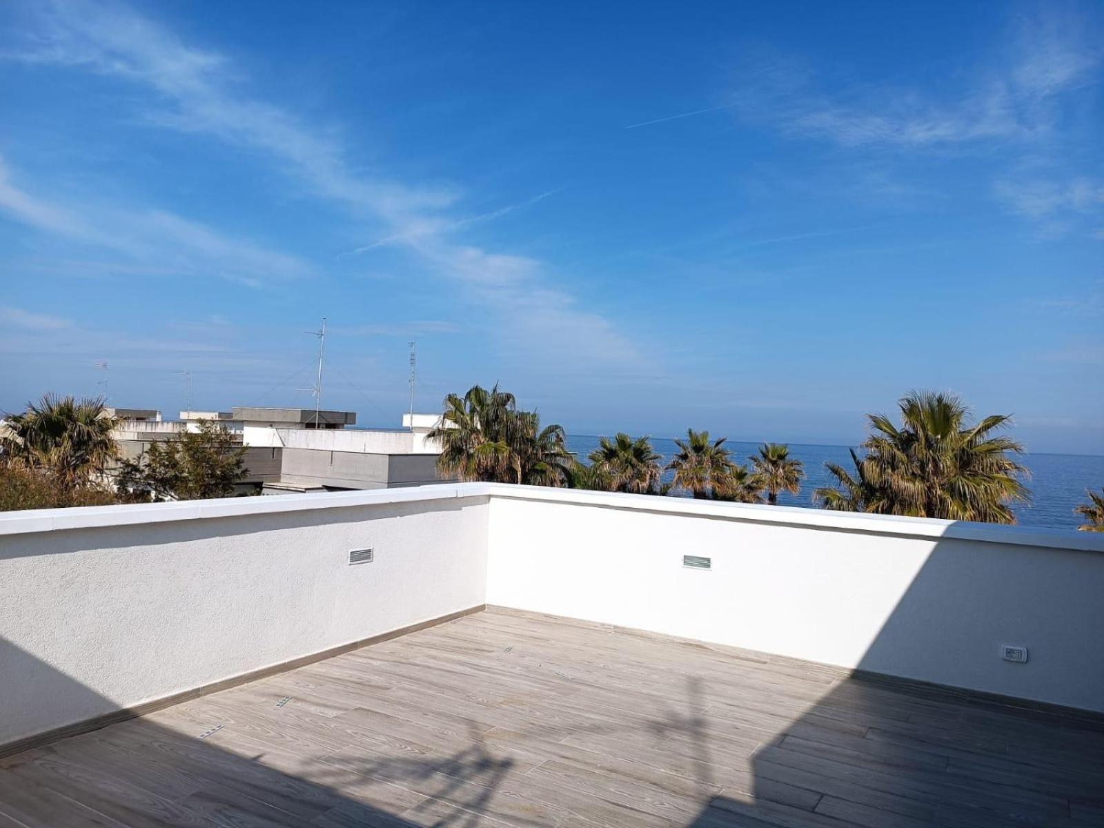 Bed and Breakfast Casa Al Mare Luxury Bari Esterno foto
